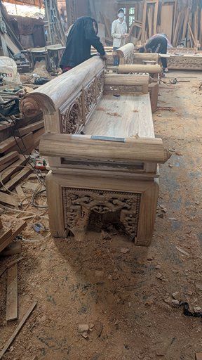 So sánh nét đục trường kỷ hàng kỹ và hàng chợ